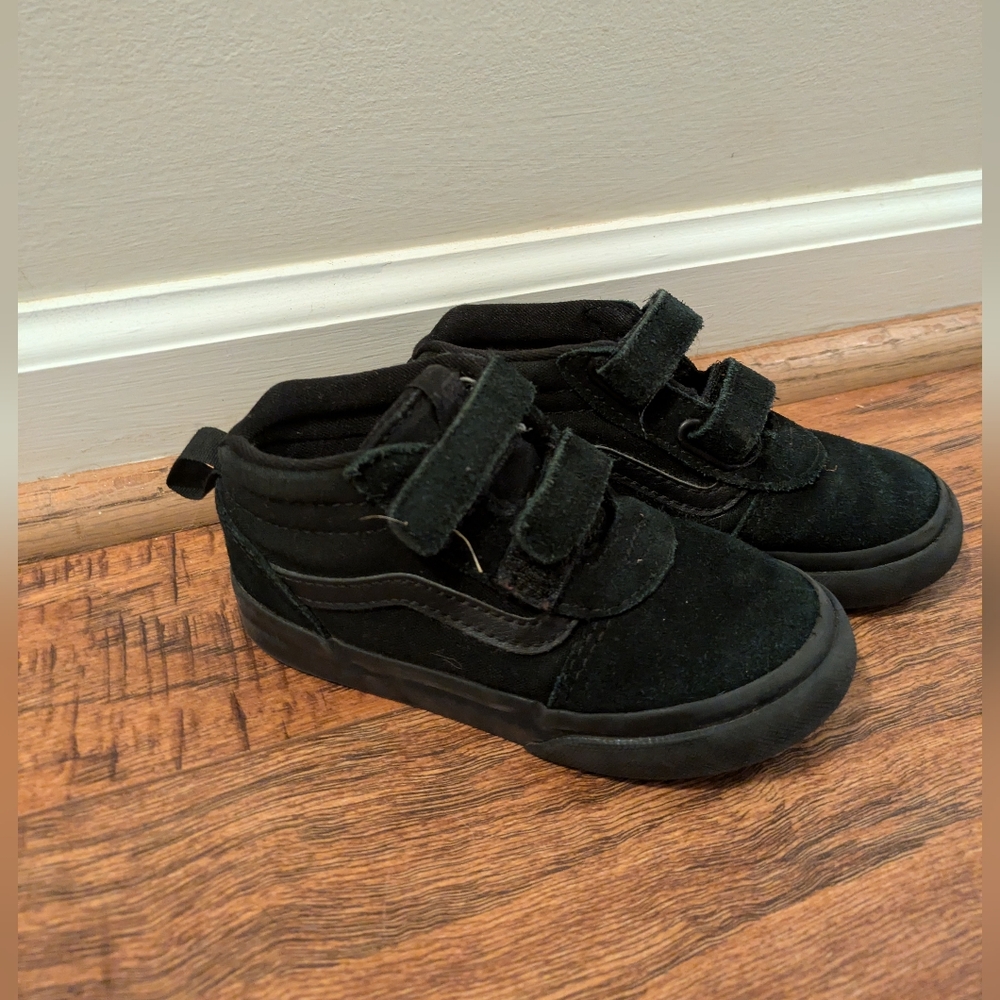 Toddler black vans